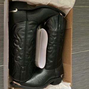 NWT Authentic Laredo Western Boots size 9.5w